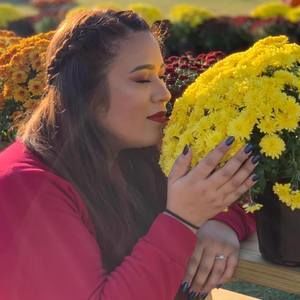 Meet your Posher, Edaly